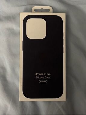 Apple iPhone 16 Pro Silicone Case - Black